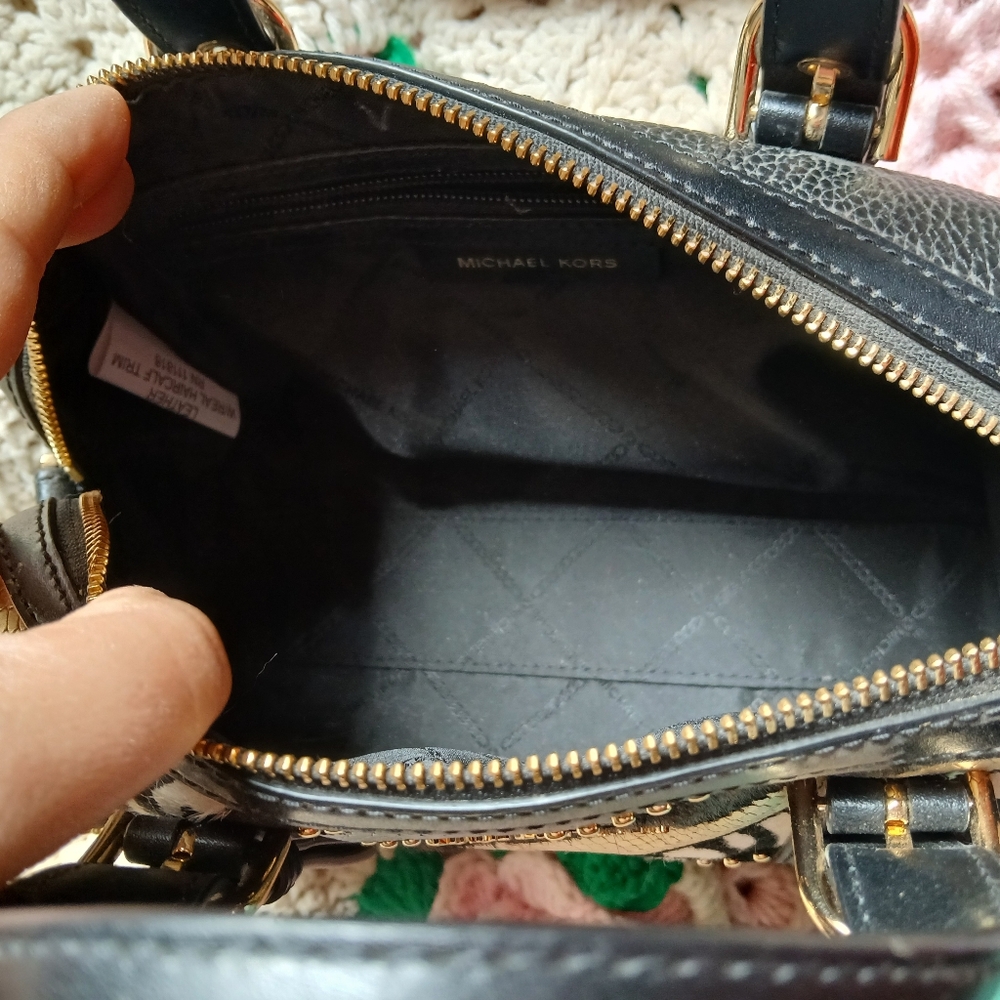 Michael Kors Barrel Style Bag - Picture 8 of 8